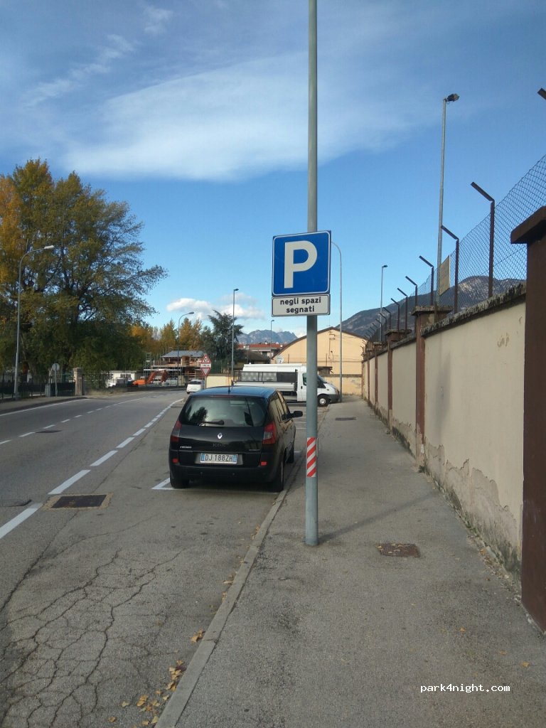 (38123) Trento - 6-14 Via al Desert — foto