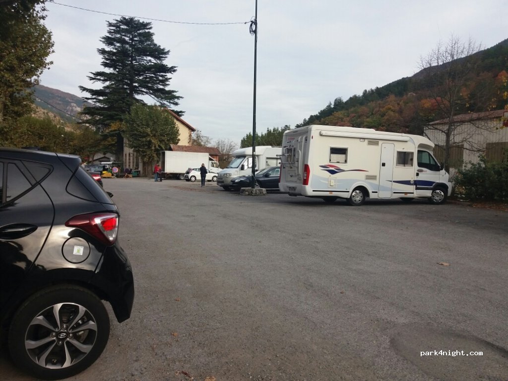 (06260) Puget-Théniers - 4 Route de Grenoble — foto