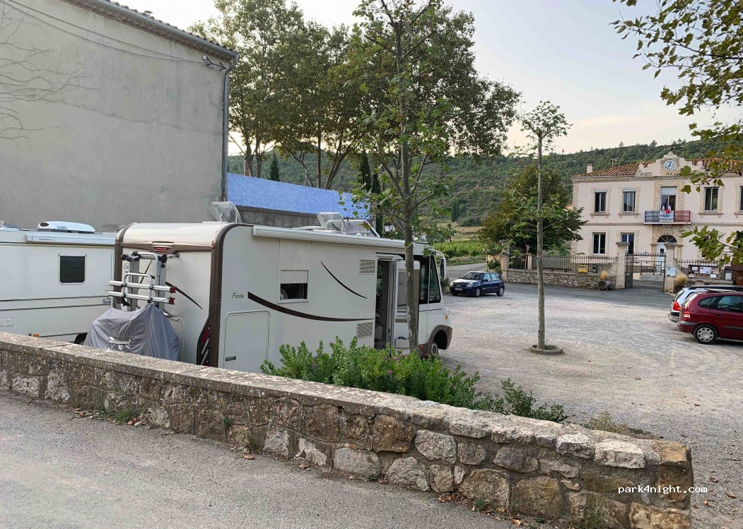 (11360) Albas - 6 Route de Fourques — foto