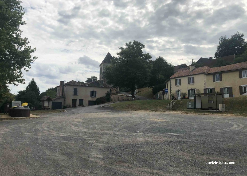(24330) Saint-Geyrac - D6 — foto 2