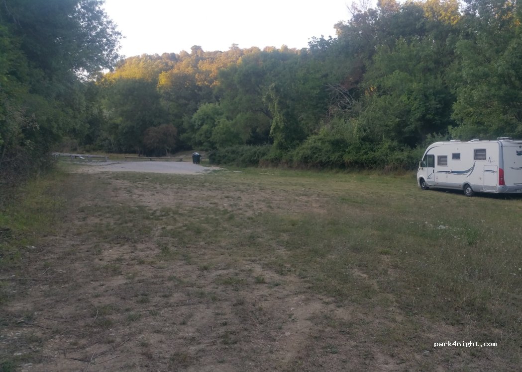 (04280) Céreste - Unnamed Road — foto 3