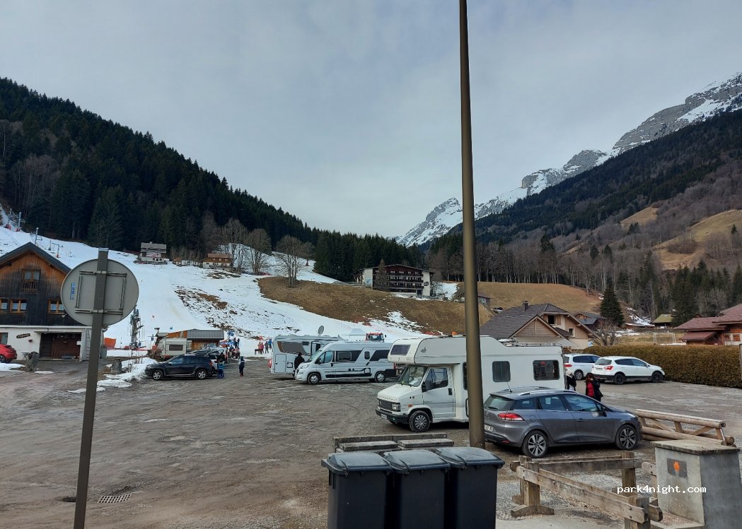 (74950) Le Reposoir - Route Départementale N°204 — foto