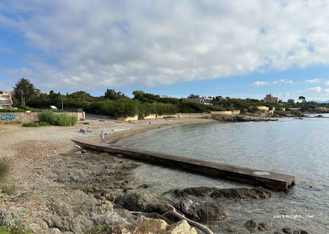 (83370) Fréjus - 37 Avenue Jean-François Millet — foto 4