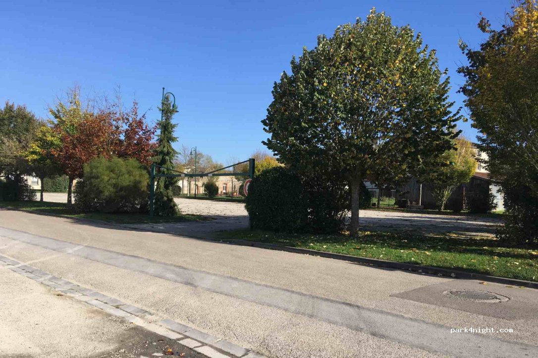 (10370) Villenauxe-la-Grande - 5 Rue des Abattoirs — foto