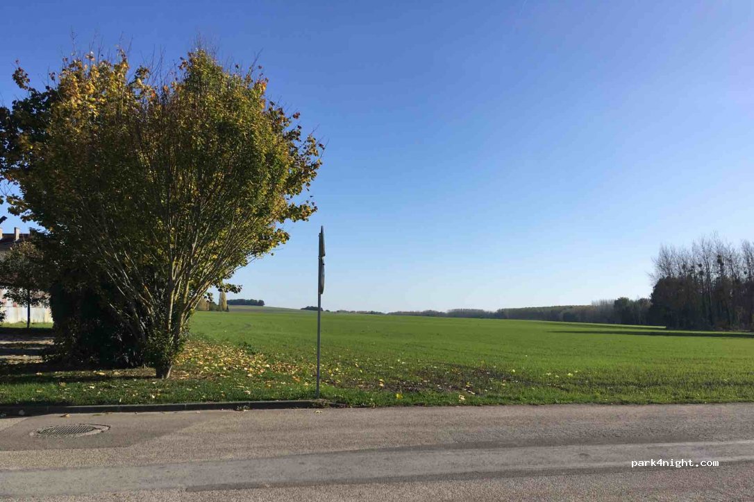 (10370) Villenauxe-la-Grande - 5 Rue des Abattoirs — foto 3