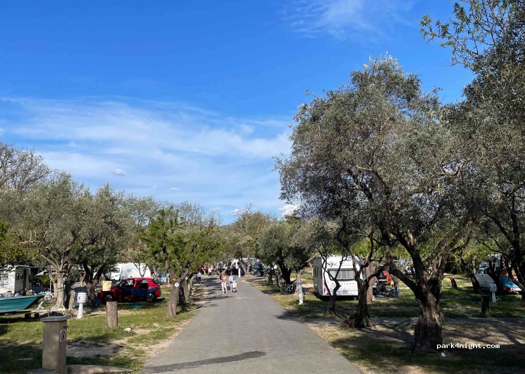 Camping municipal Les Roches — foto