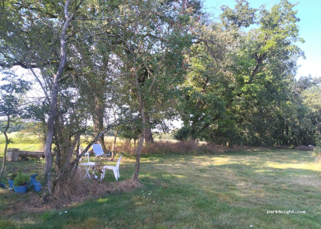(86260) Saint-Pierre-de-Maillé - Les Cagoulières — foto