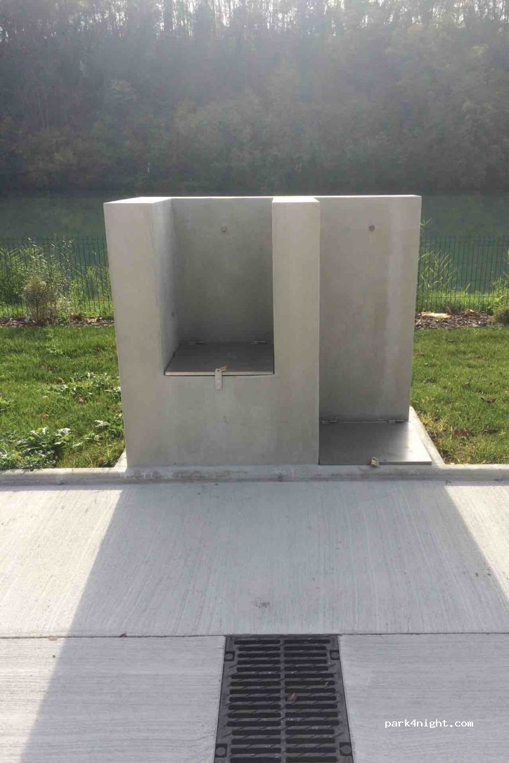 (38840) Saint-Lattier - Le Poing — foto