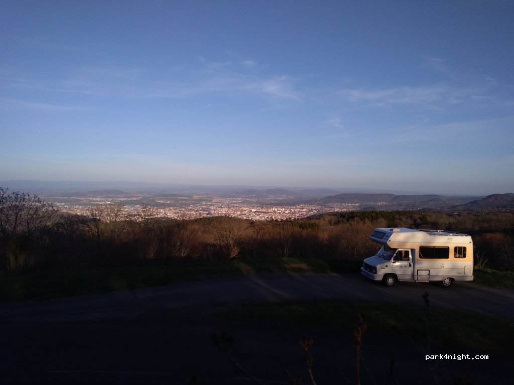 (63870) Orcines - D90 — foto 3
