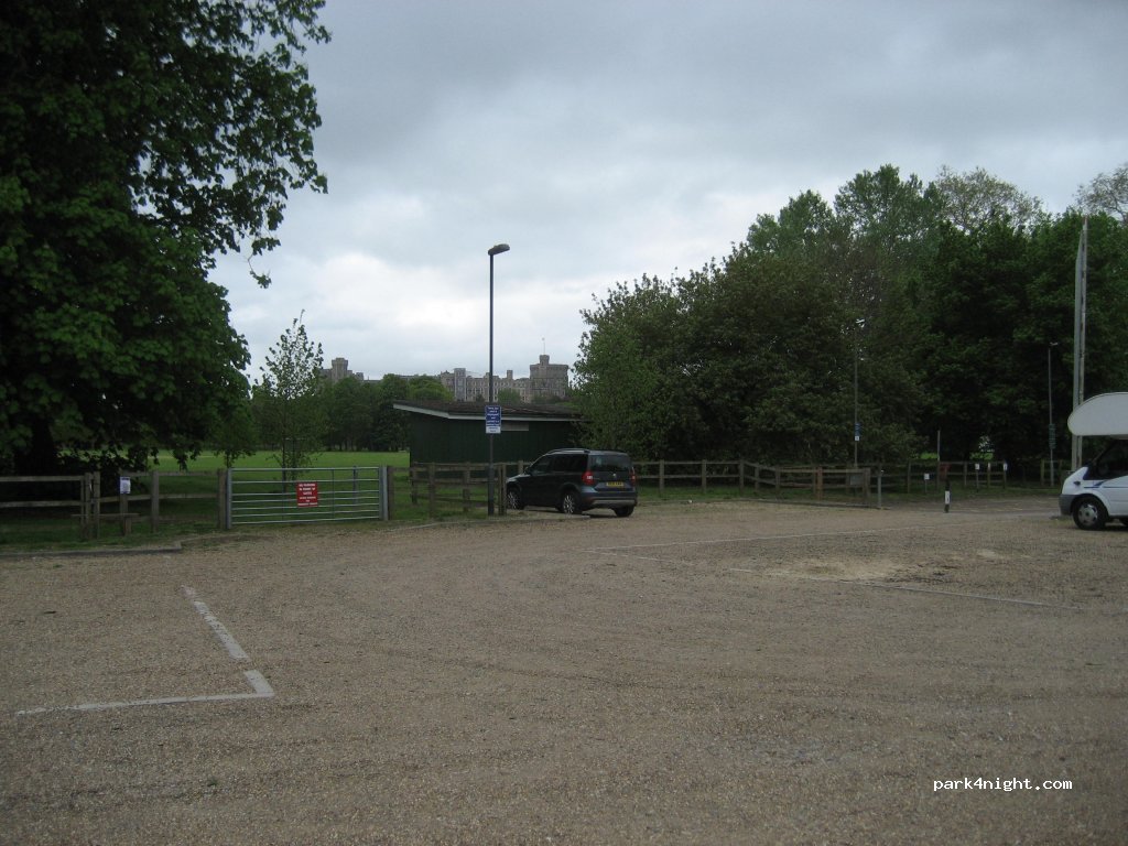 (SL4 6HU) Windsor - Romney Lock Road — foto 3