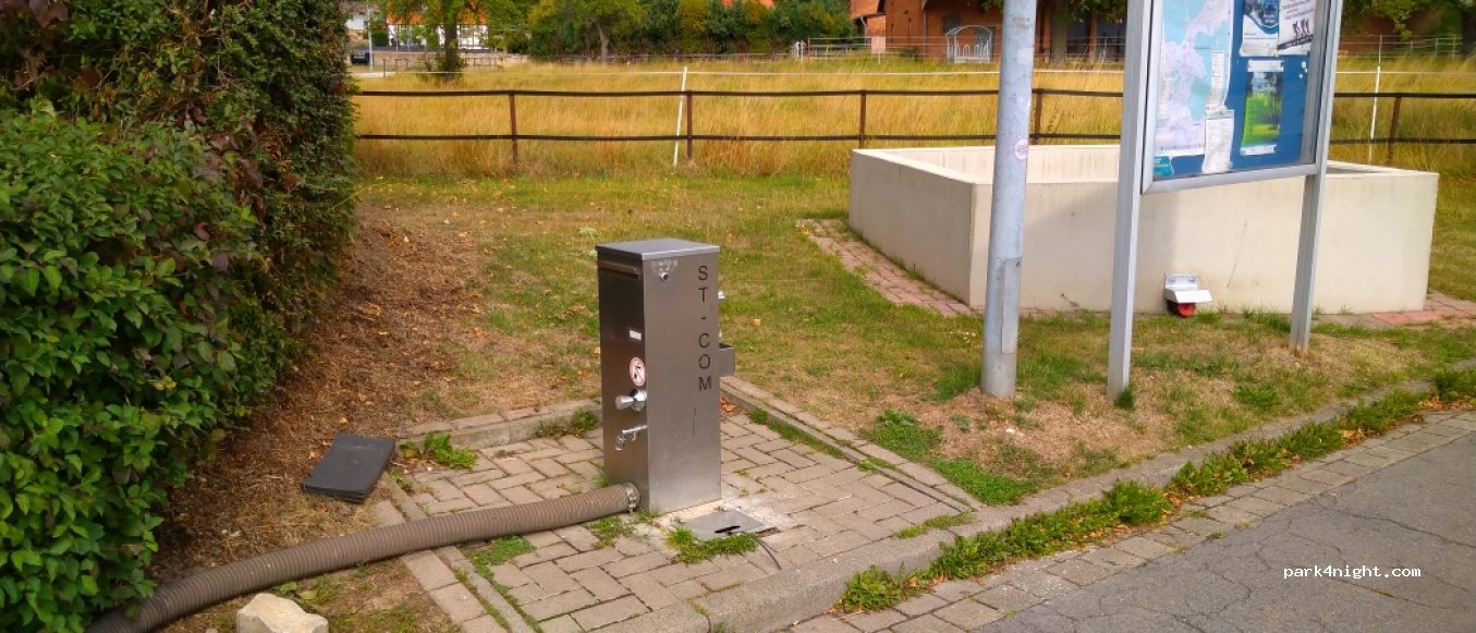 Wohnmobilstellplatz Solebad | Bad Salzdetfurth — foto