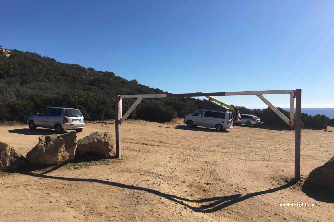 (08020) Capo Coda Cavallo - Unnamed Road — foto