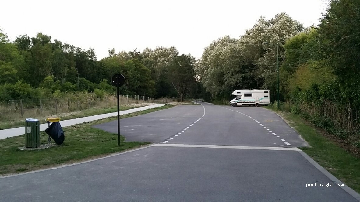 (80120) Saint-Quentin-en-Tourmont - 1-7 Rue du Bout d'Amont — foto 2