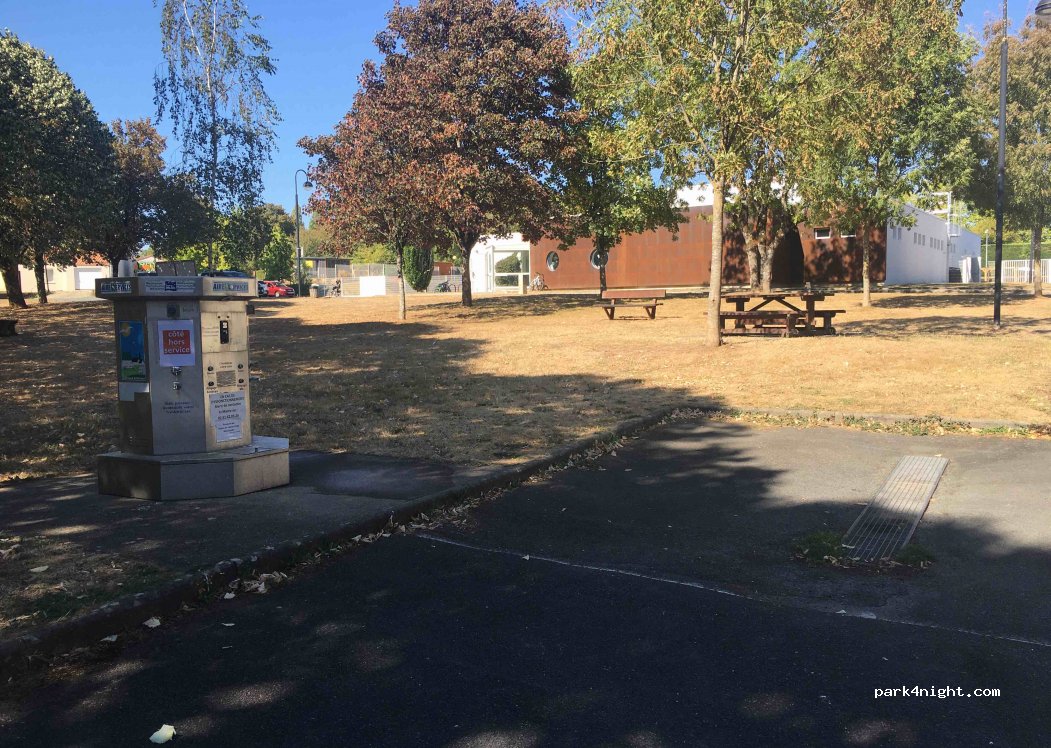 (85140) Les Essarts - 15 Rue de la Piscine — foto 3