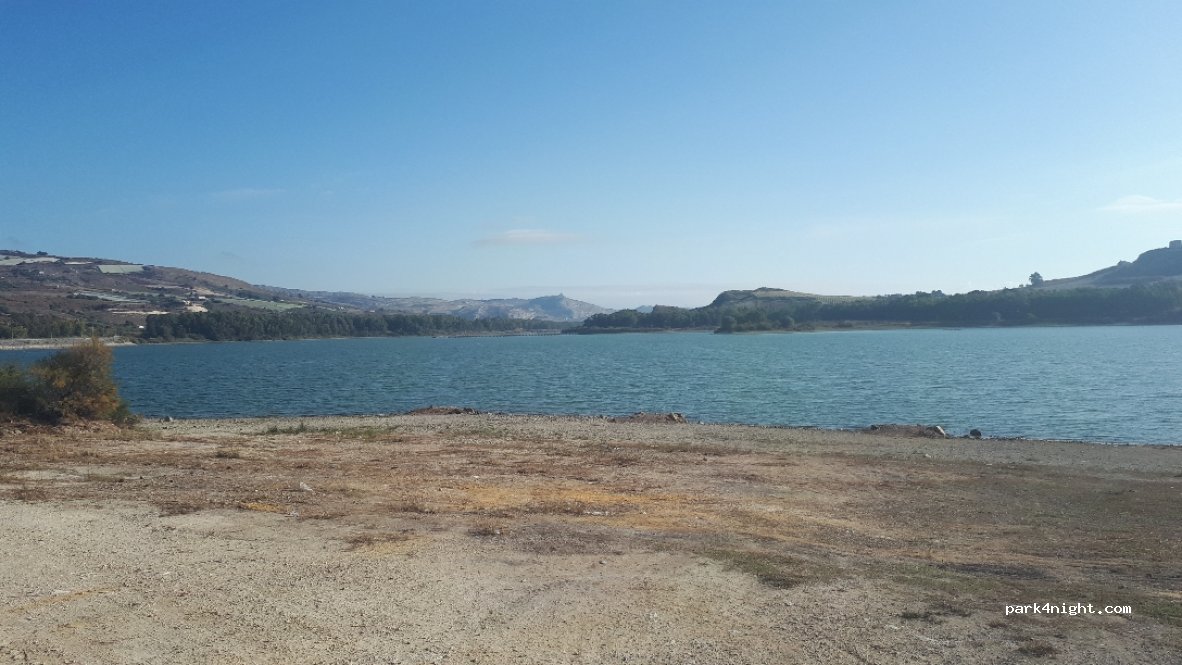 (92028) Naro - Unnamed Road — foto