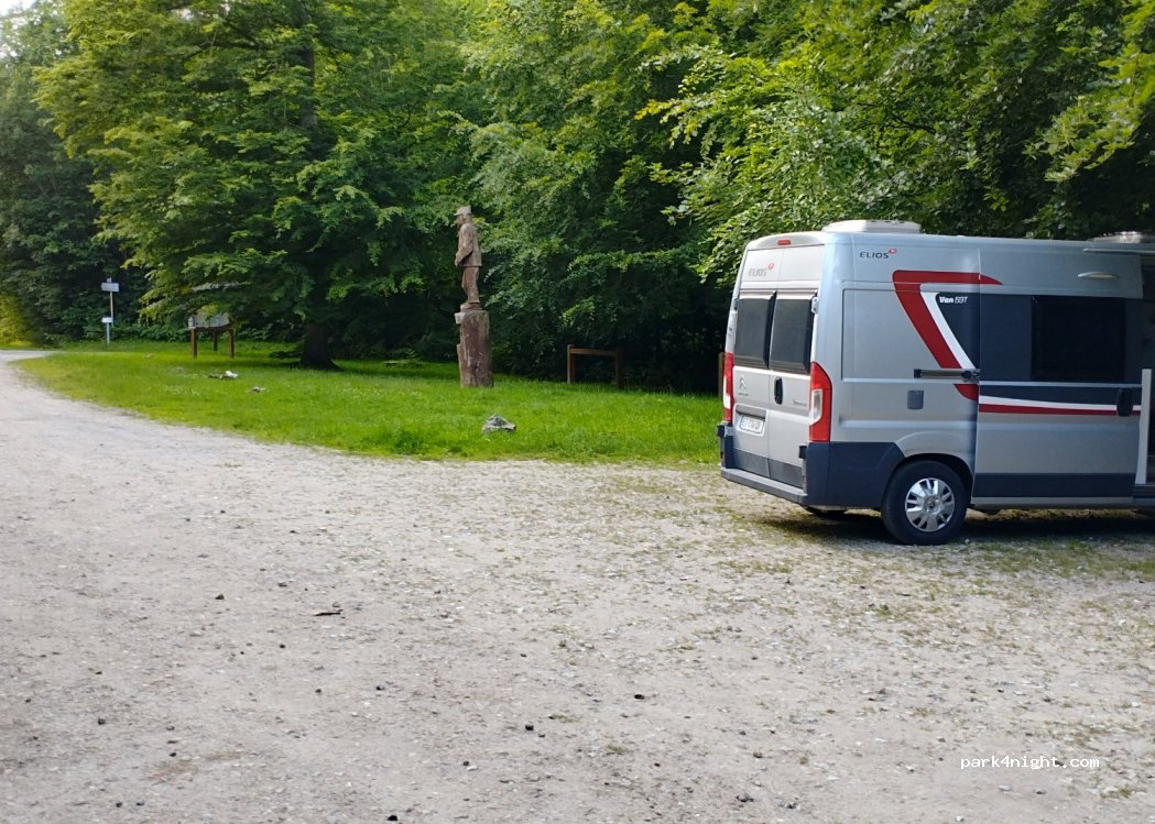 (27480) Lyons-la-Forêt - Rue de Besguay — foto 4
