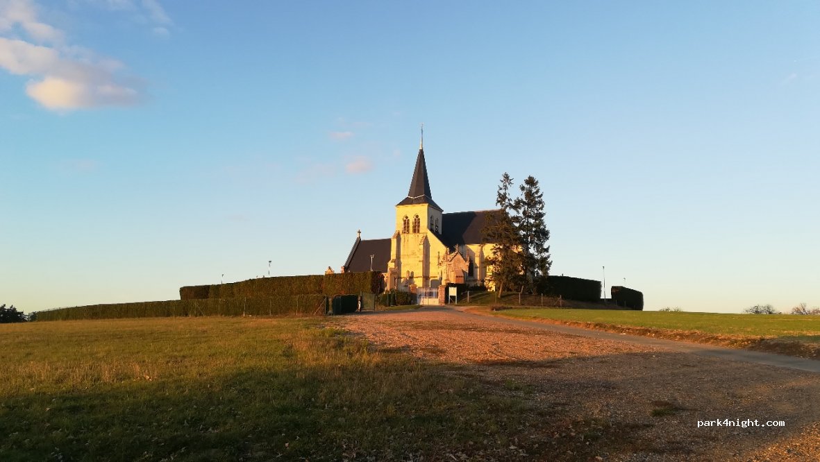 (60430) Saint-Sulpice - L'Église — foto