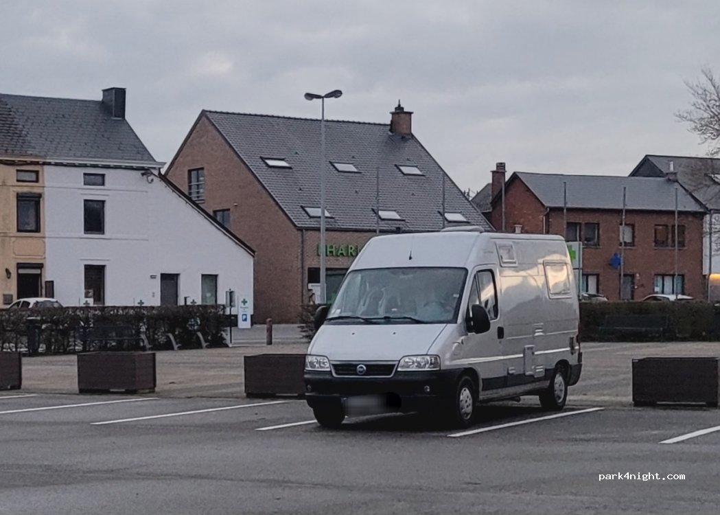 (5170) Profondeville - 1 Rue du Centre — foto