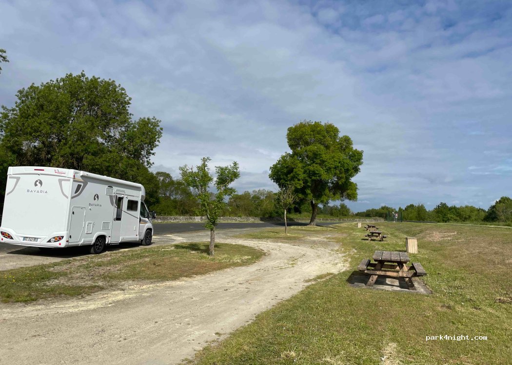 (49350) Saint-Clément-des-Levées - 176 Route d'Angers — foto 2