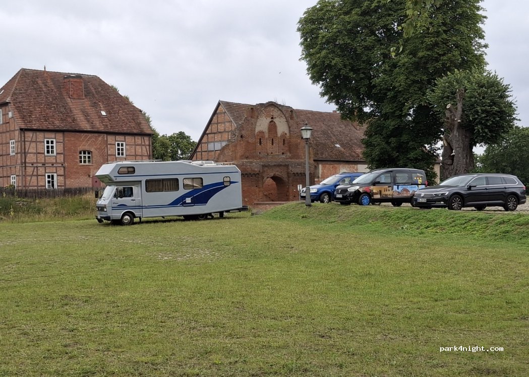 (17094) Burg Stargard - 4 Burg — foto 5