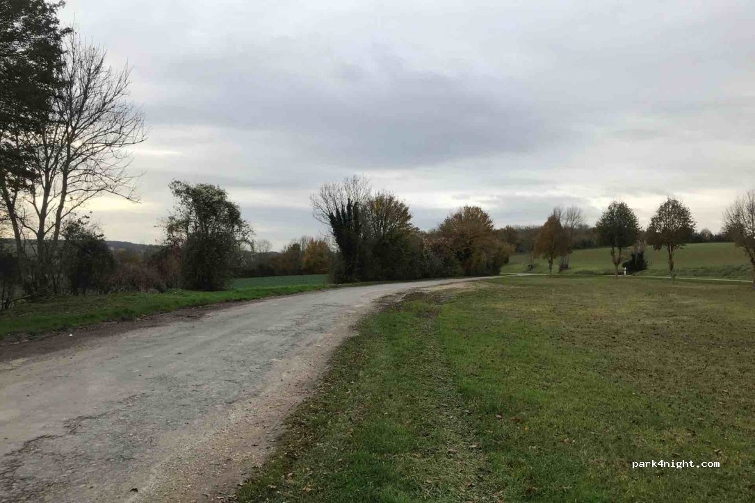 (60112) Bonnières - 14 Route de Dieppe — foto
