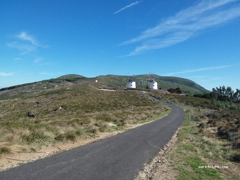 (2550)  - Unnamed Road — foto