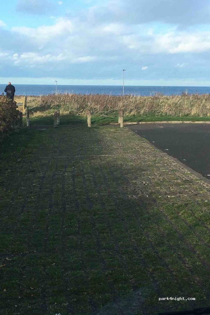 (TD14) Eyemouth - 776 Marine Parade — foto