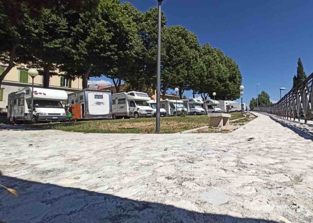 (67100) L'Aquila - 4 Via XXIV Maggio — foto