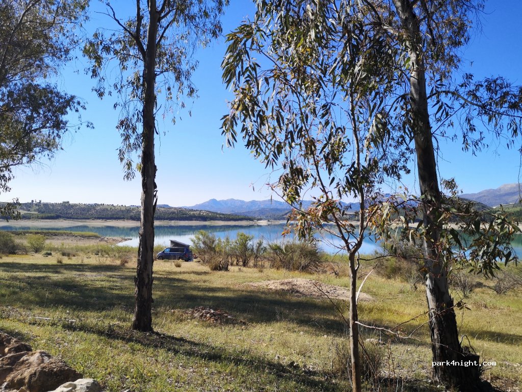 (18129) Pantano de los Bermejales - 48G Calle Mulhacen — foto 3