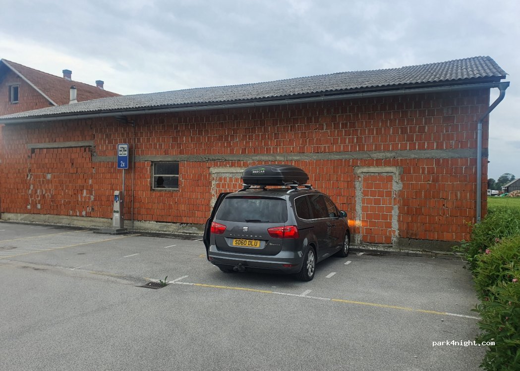 (9233) Odranci - 2 Mladinska ulica — foto 4