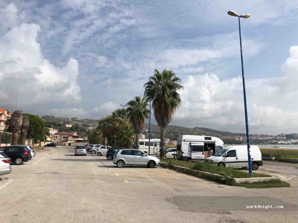(92014) Porto Empedocle - 62 Via Lungomare Nettuno — foto 2