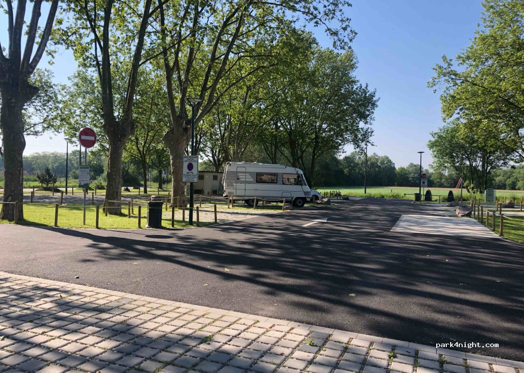 (67202) Wolfisheim - Rue du Stade — foto 2