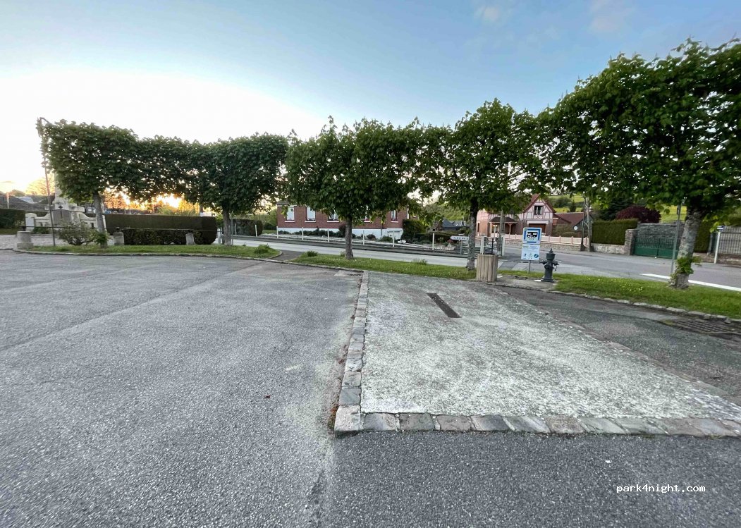(76870) Gaillefontaine - 42 Place de la Mairie — foto 3