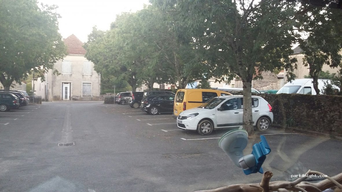 (46260) Limogne-en-Quercy - 115-169 Rue de Cenevières — foto
