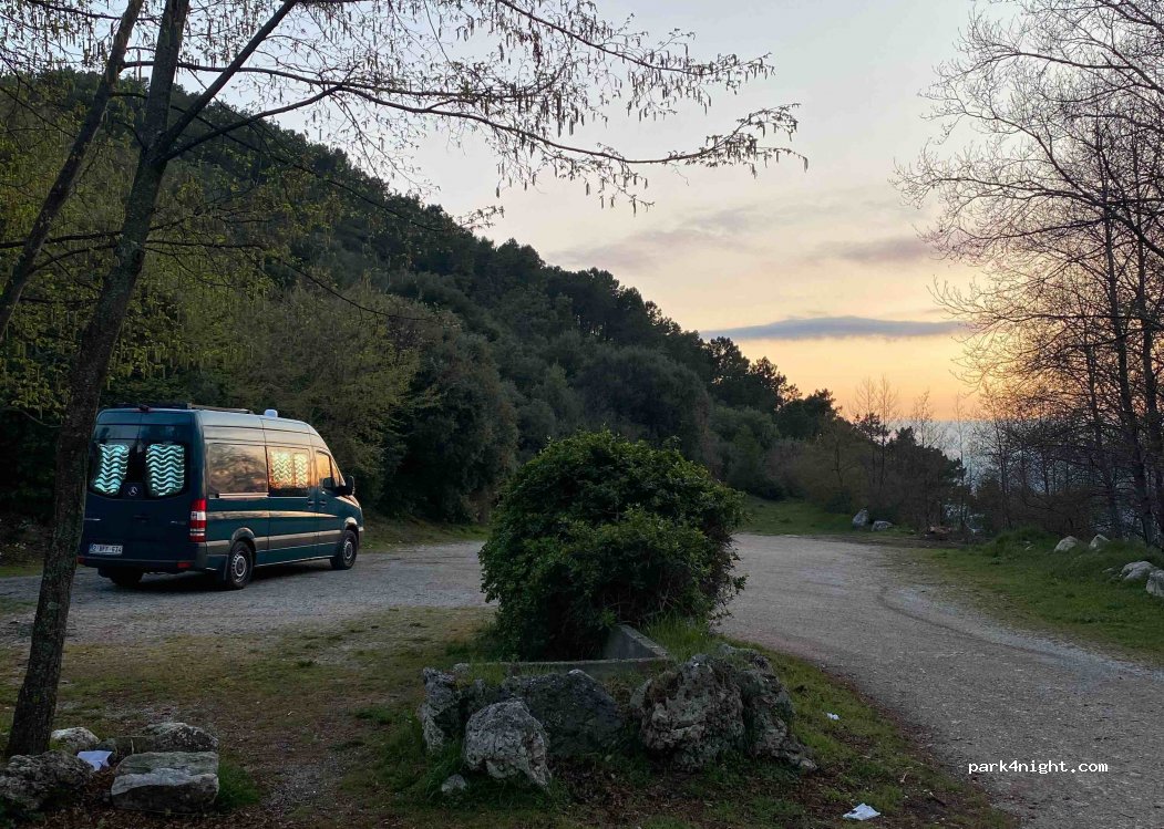 (06440) Peille - 108 Route de Saint-Martin de Peille — foto