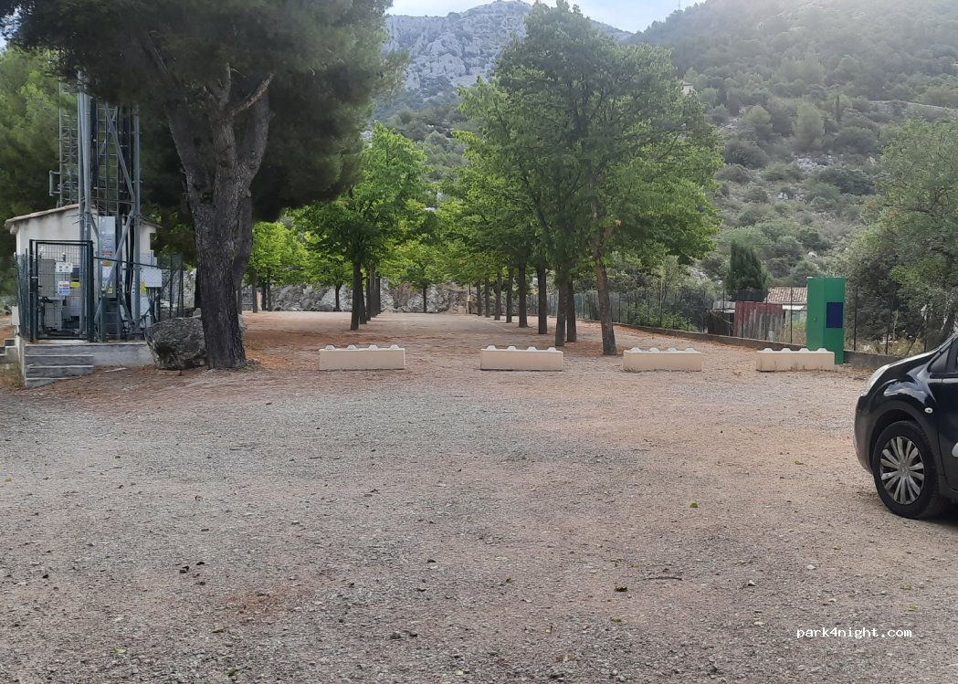 (06440) Peille - 108 Route de Saint-Martin de Peille — foto 2