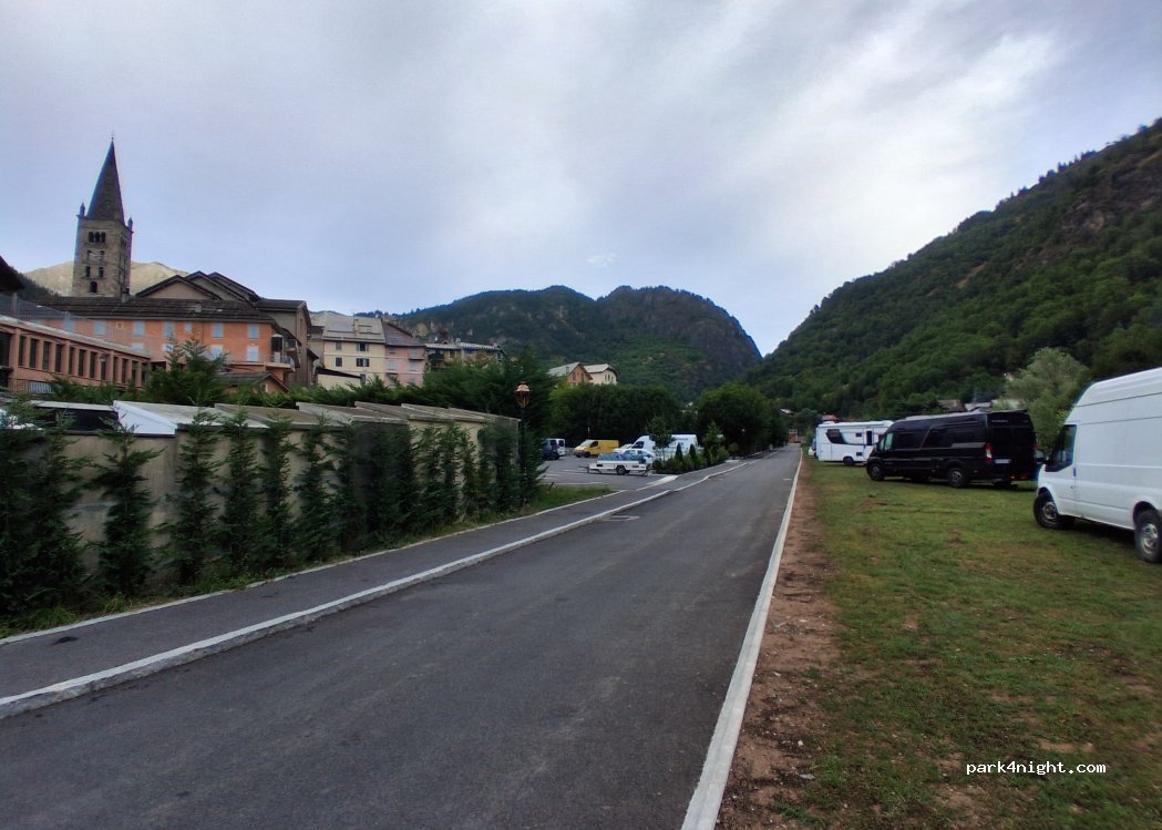 (06660) Saint-Étienne-de-Tinée - Boulevard Maurice Rovery — foto 4