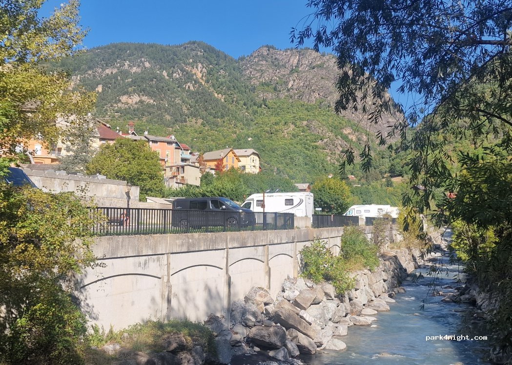 (06660) Saint-Étienne-de-Tinée - Boulevard Maurice Rovery — foto 5
