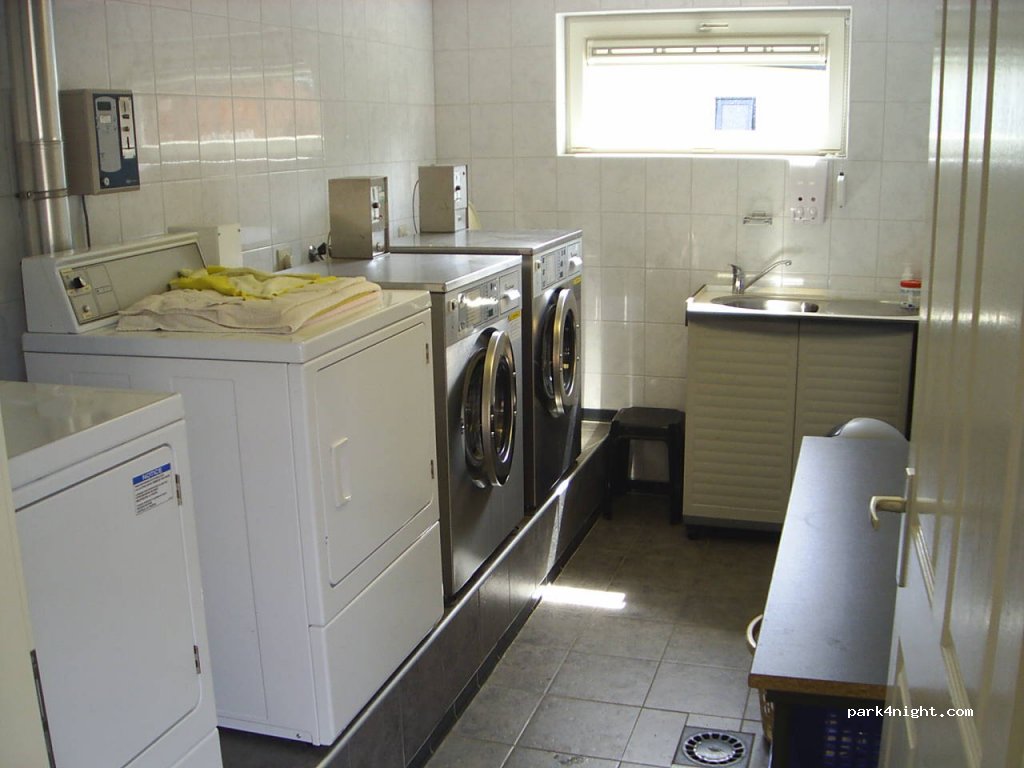 Camping en Sporthal Jacobus Hoeve — foto 3