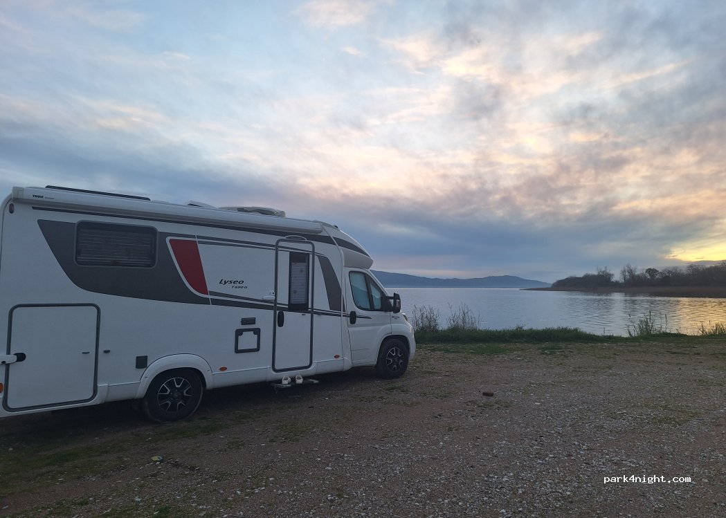 (300 10) Pantanassa - 99 Ethniki Odos Agriniou Thermou — foto 4