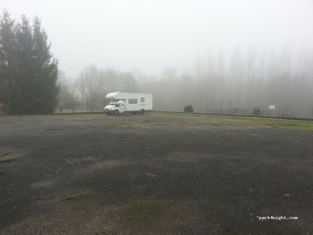 (08190) Saint-Germainmont - 3 Place d'Armes — foto