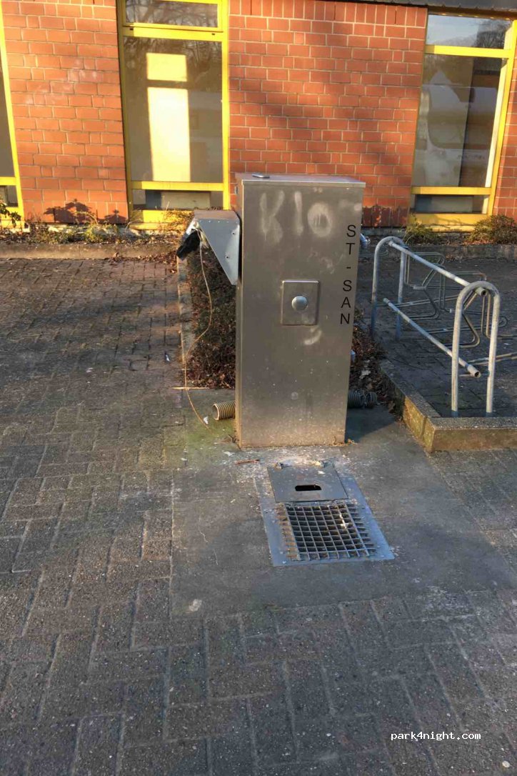 Wohnmobilstellplatz am Otterbad — foto
