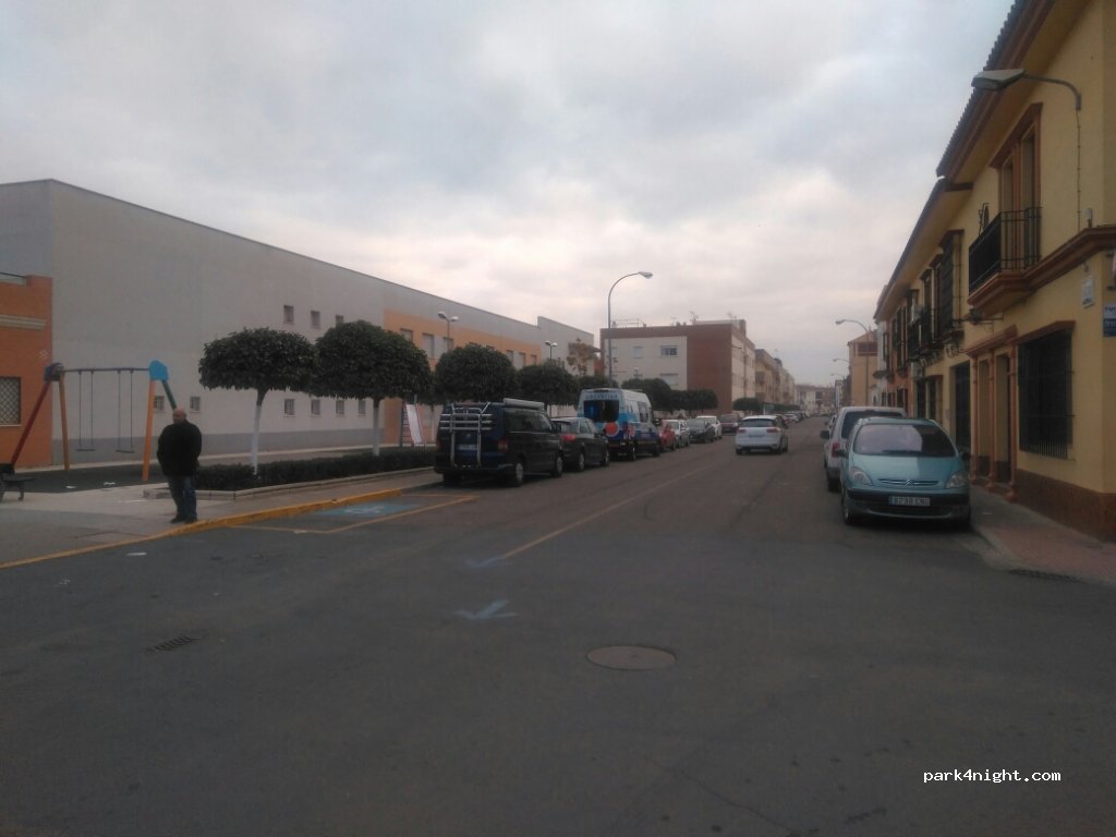 (41310) Brenes - 37 Calle Pablo Neruda — foto