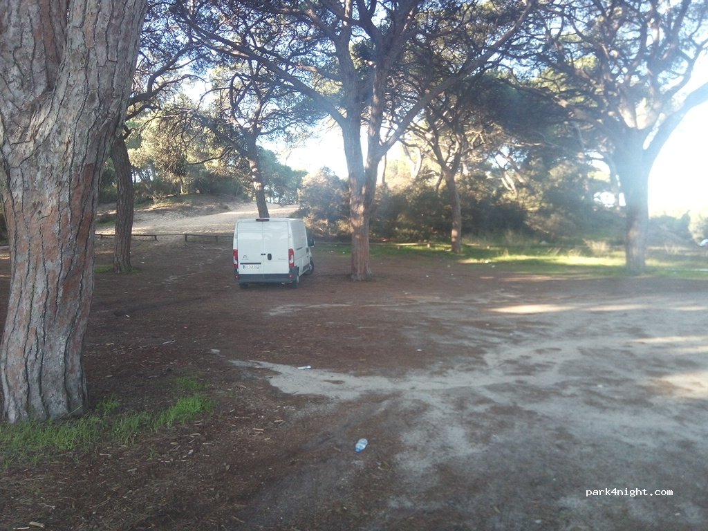 (2820) Aroeira - 2 Estrada do Pinhal da Mata dos Medos — foto