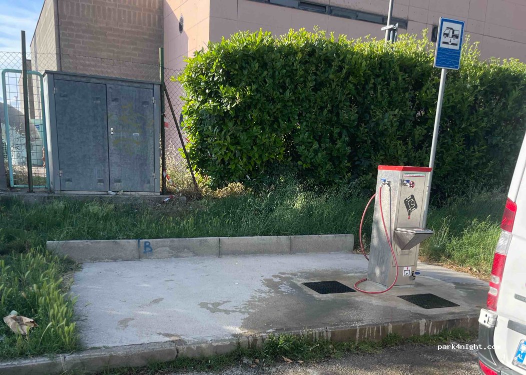 (06034) Foligno - 2 Via Monte Cucco — foto 4