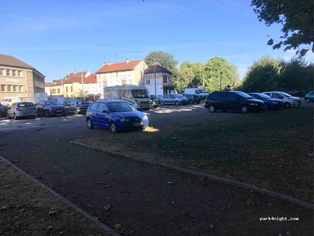 (10000) Troyes - 9 Rue Saint-Lambert — foto