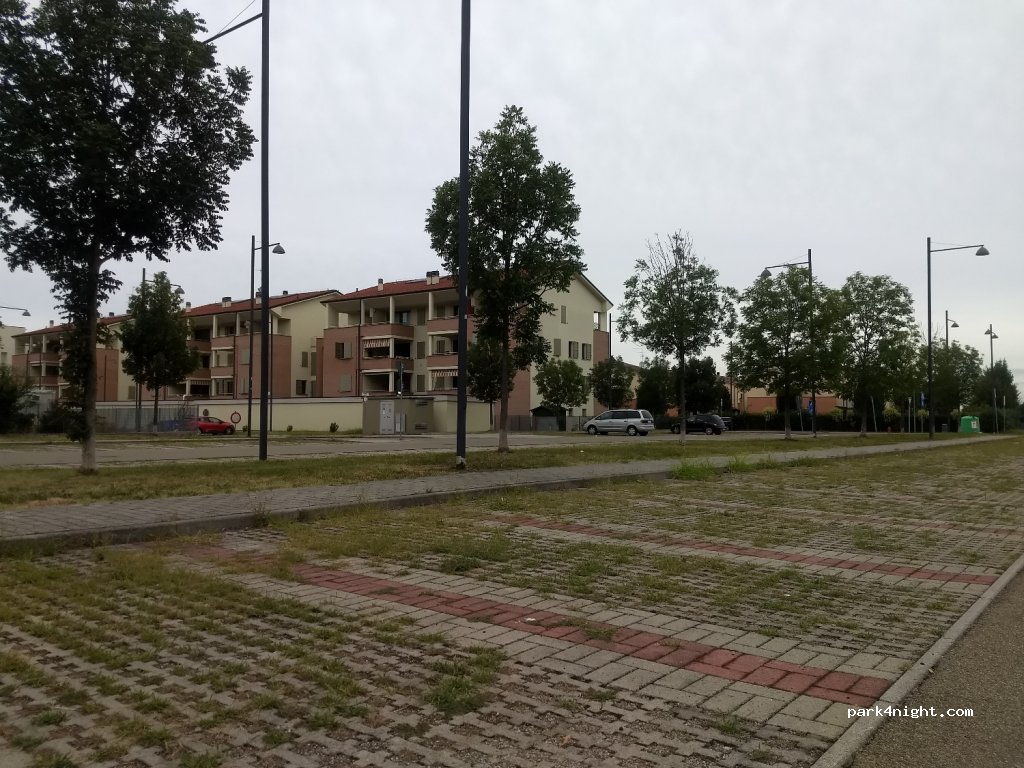 Area Sosta Camper Service Sorbolo — foto 3