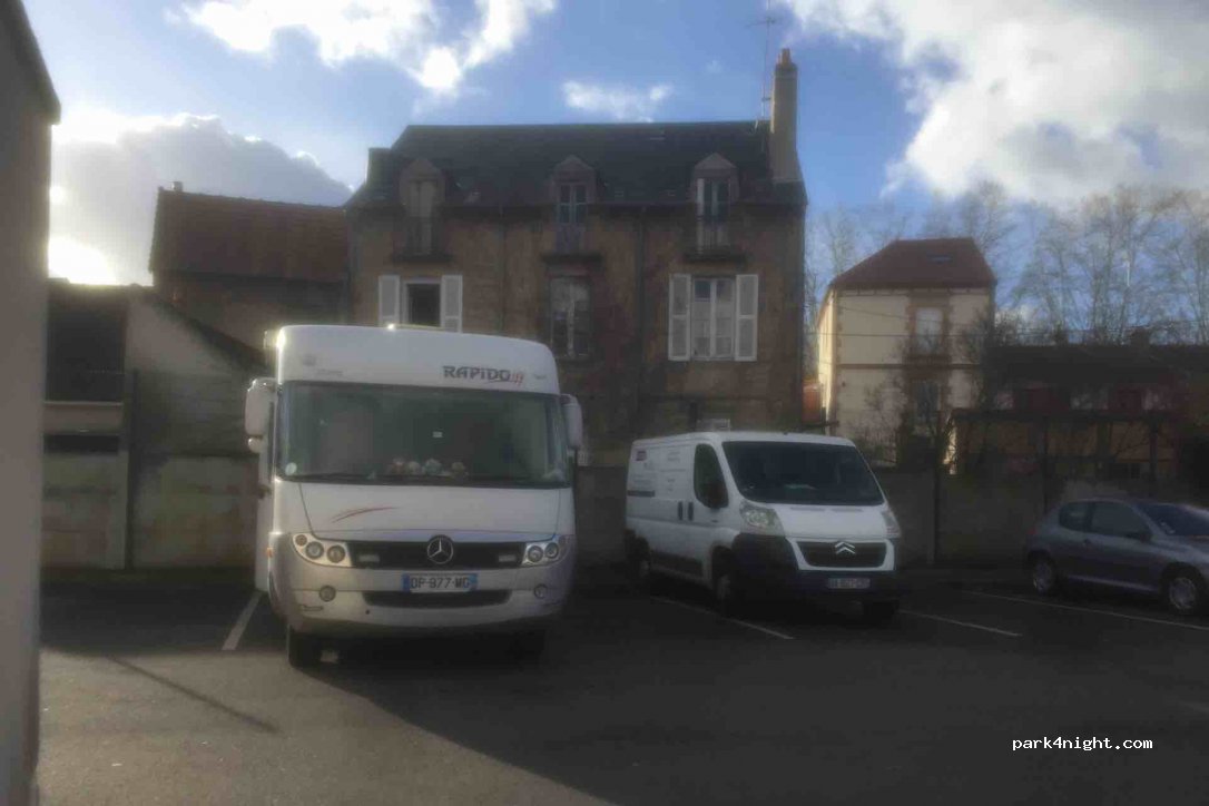 (03000) Moulins - 8B Rue du Manège — foto