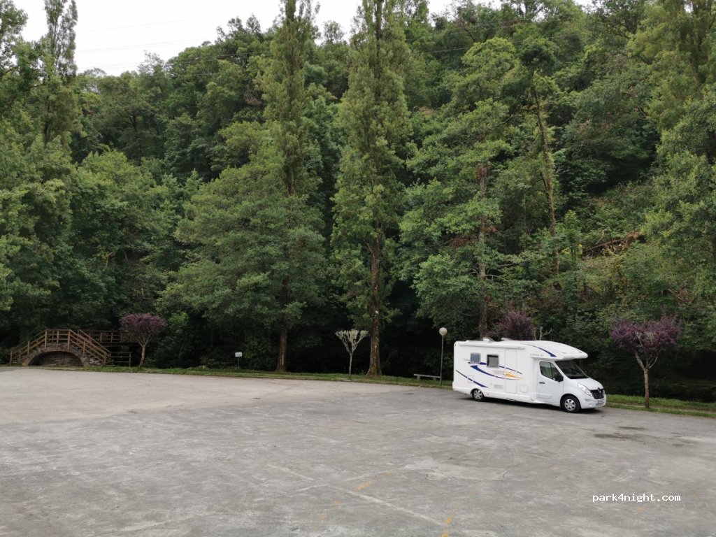 (27620) Samos - 45 Avenida Compostela — foto 3