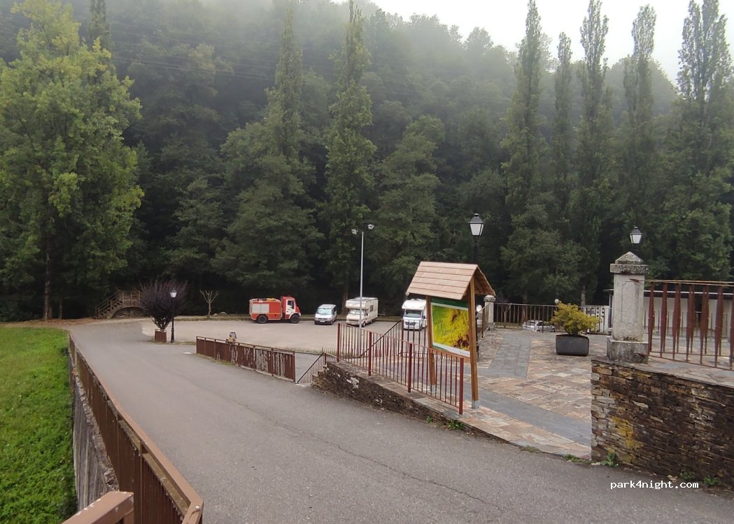 (27620) Samos - 45 Avenida Compostela — foto 4